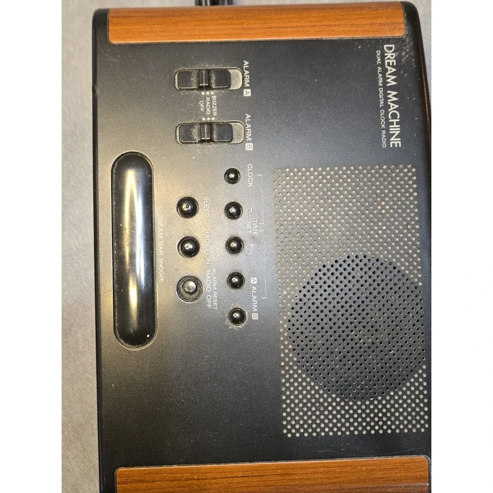 Sony Dream Machine ICF-C420 Digital Clock Radio Black Woodgrain AM/FM Dual Alarm